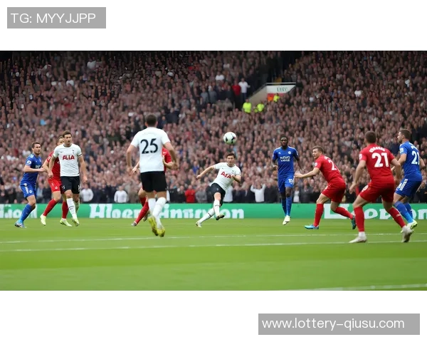 激情四溢的足球节让我们在绿茵场上追逐梦想与友谊